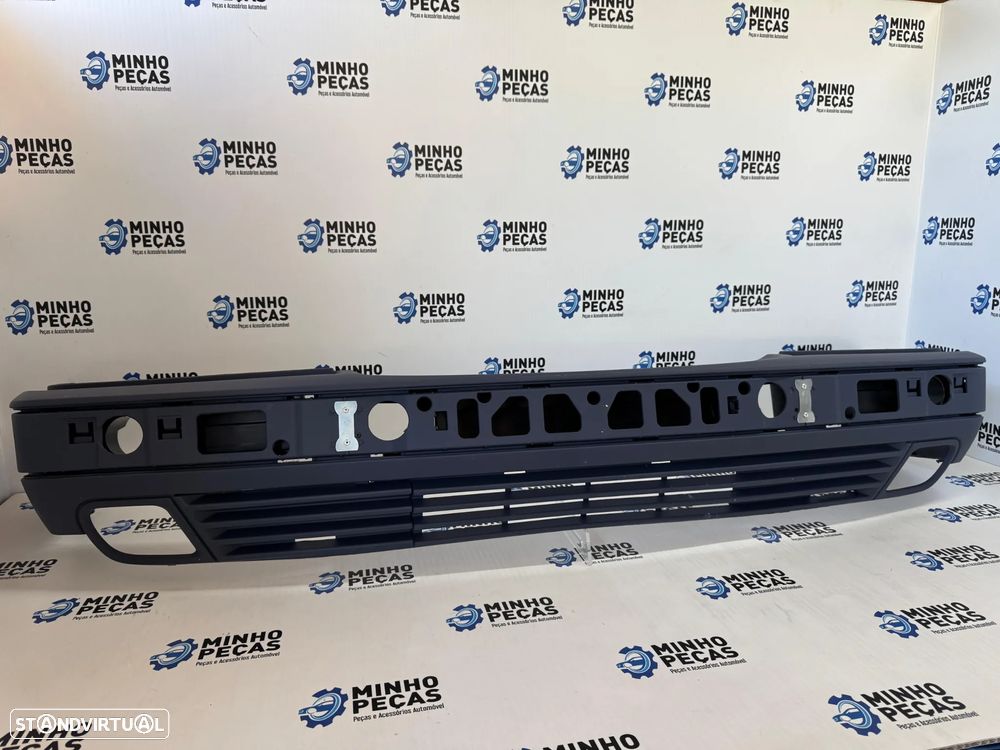 Parachoques frontal Mercedes Class E (W210) de (1995 a 2000) - 3