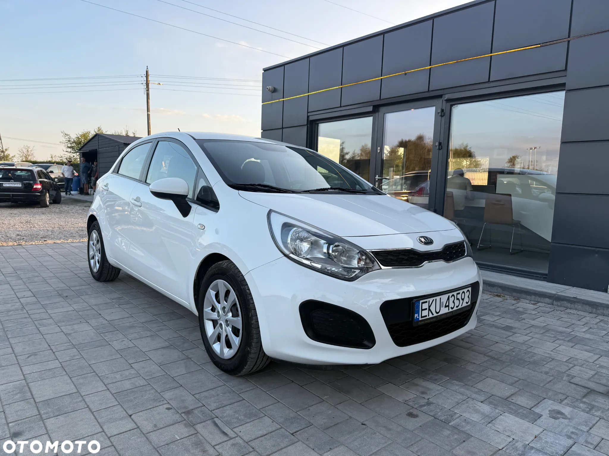 Kia Rio 1.2 Business Line - 4