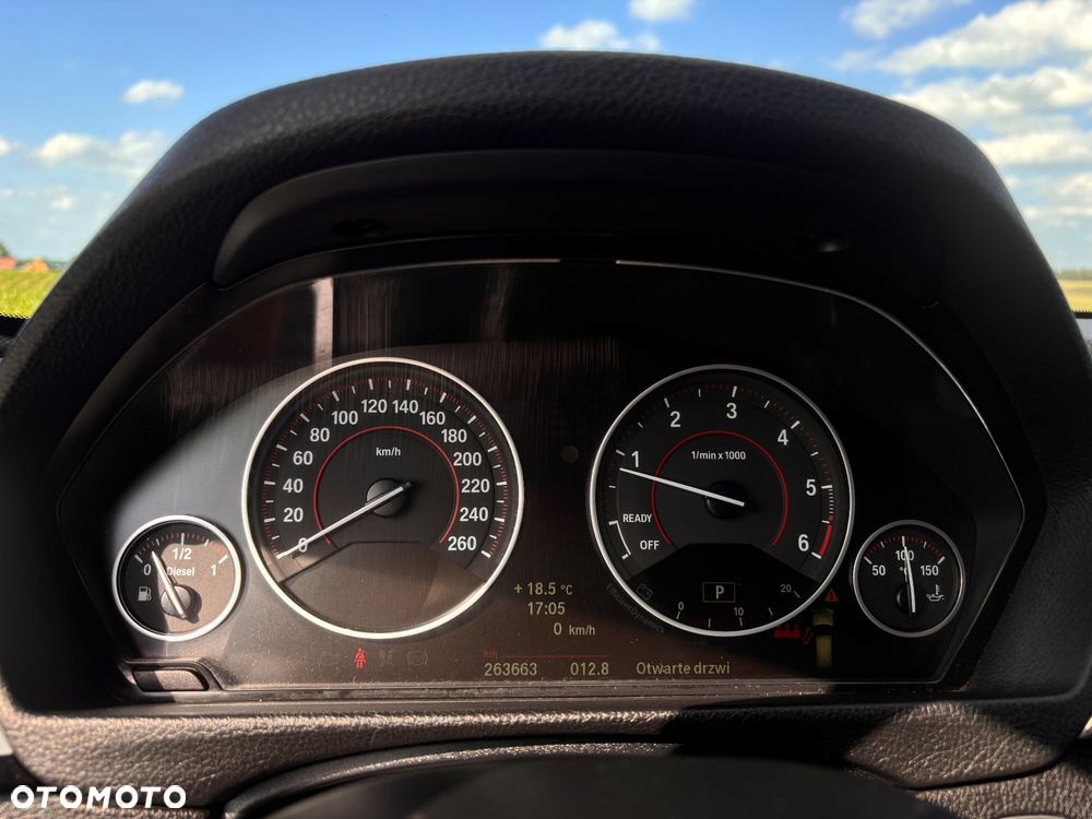 BMW Seria 3 318d Sport Line - 5