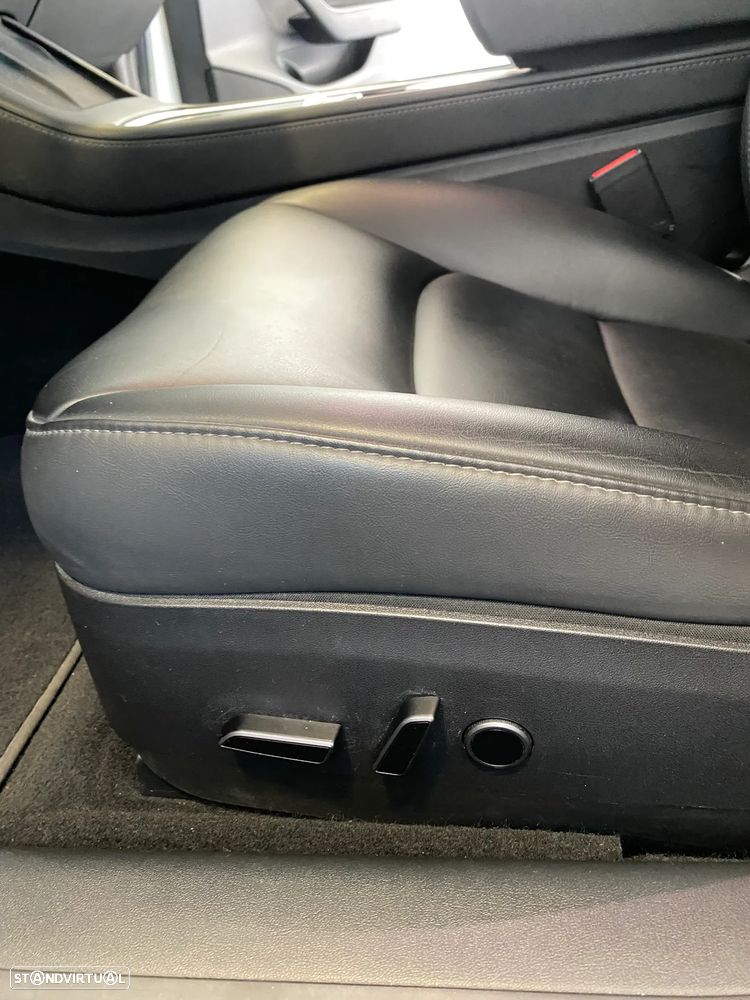 Tesla Model 3 Long Range Tração Traseira - 40