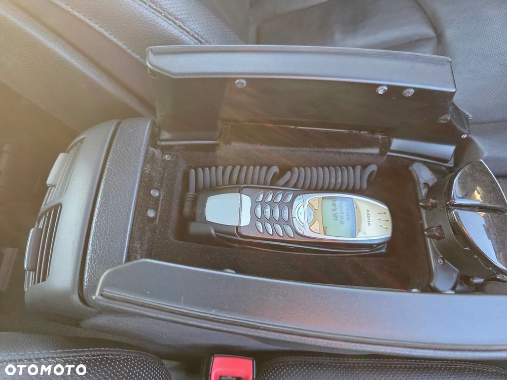 Mercedes-Benz Klasa E - 21