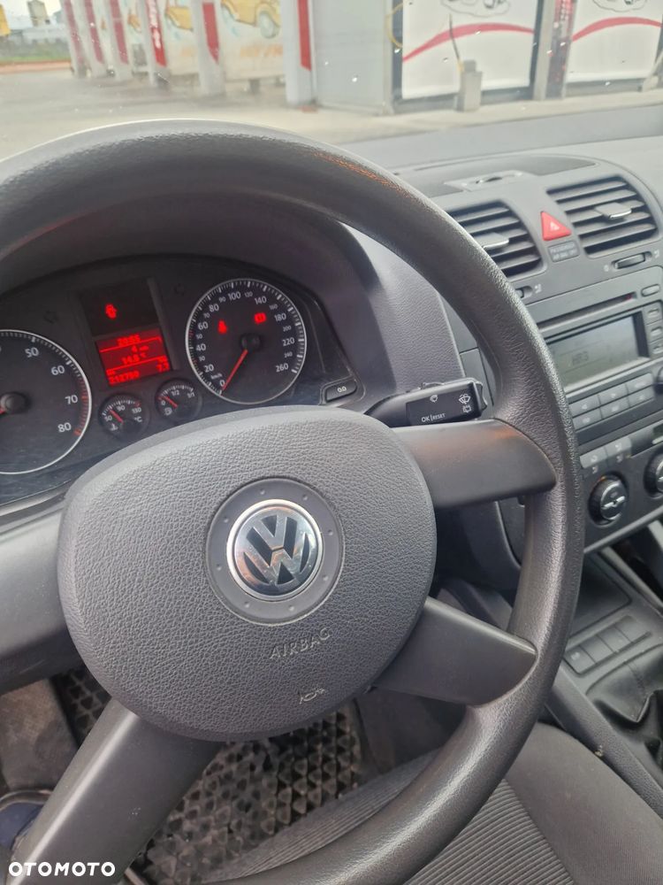 Volkswagen Golf 1.6 Comfortline - 19
