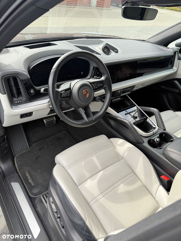 Porsche Cayenne - 10