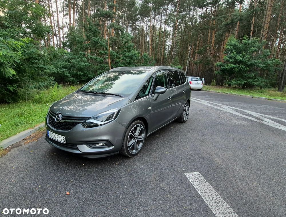 Opel Zafira 1.6 CDTI Cosmo - 4