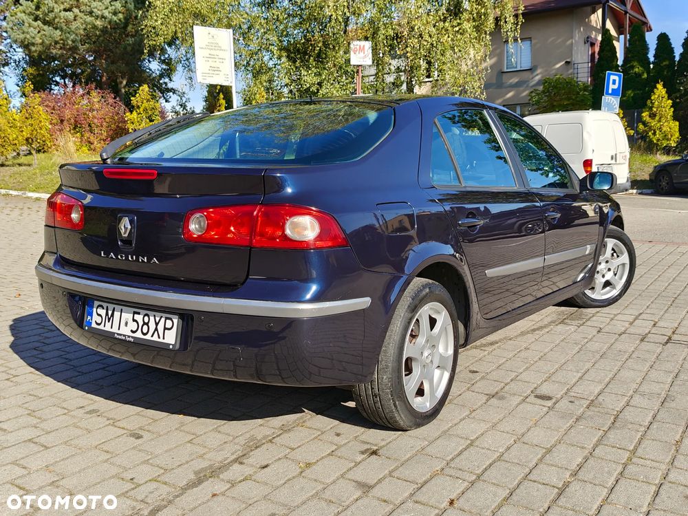 Renault Laguna 1.9 dCi Initiale - 10