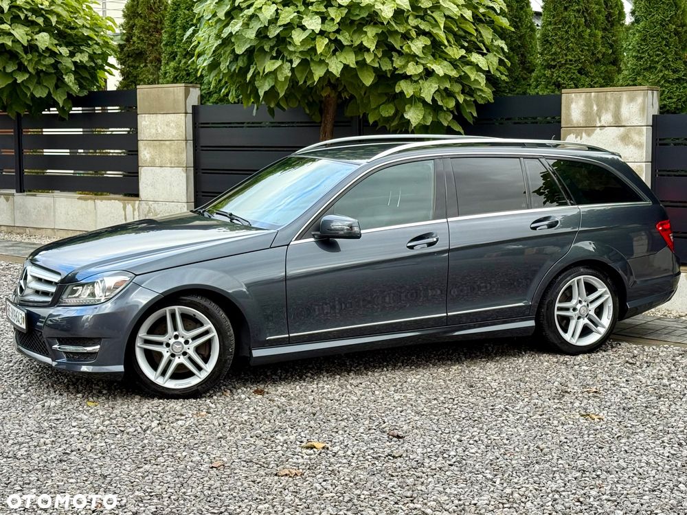 Mercedes-Benz C-Class 2012 photo 3
