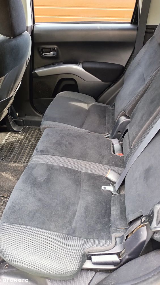 Mitsubishi Outlander 2.4 Intense - 5