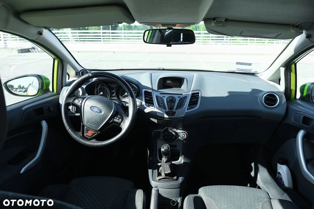 Ford Fiesta 1.6 Sport - 20