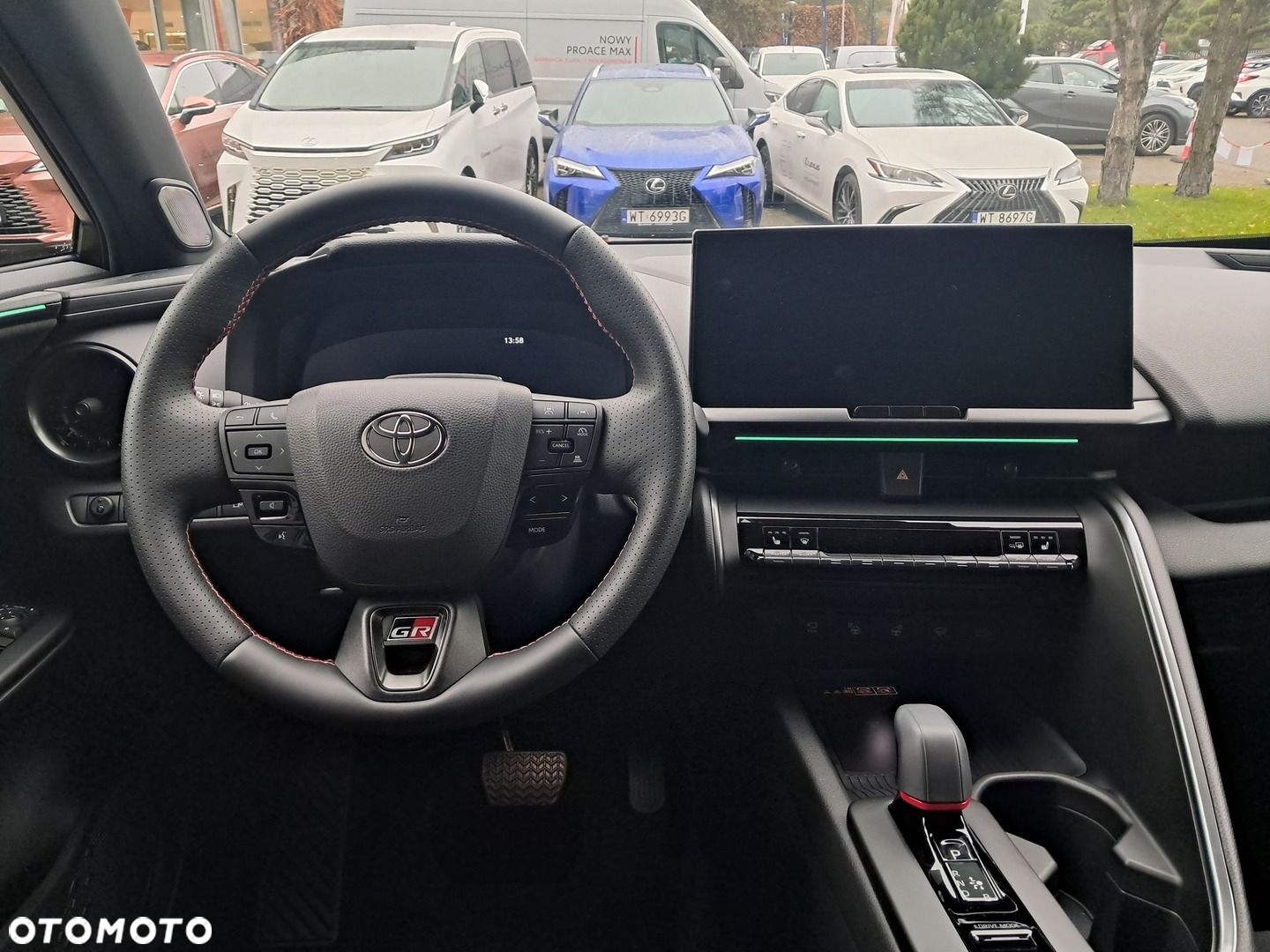 Toyota C-HR - 11