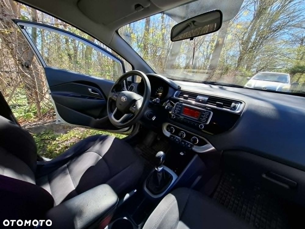 Kia Rio 1.1 crdi L - 8