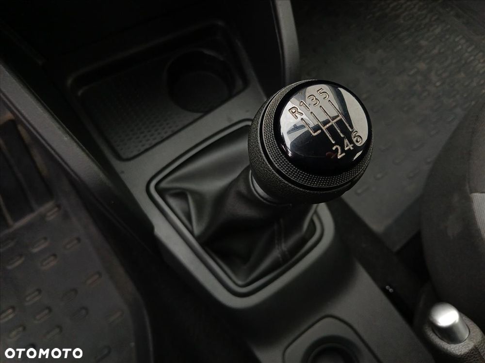 Dacia Duster 1.0 TCe Essential - 17