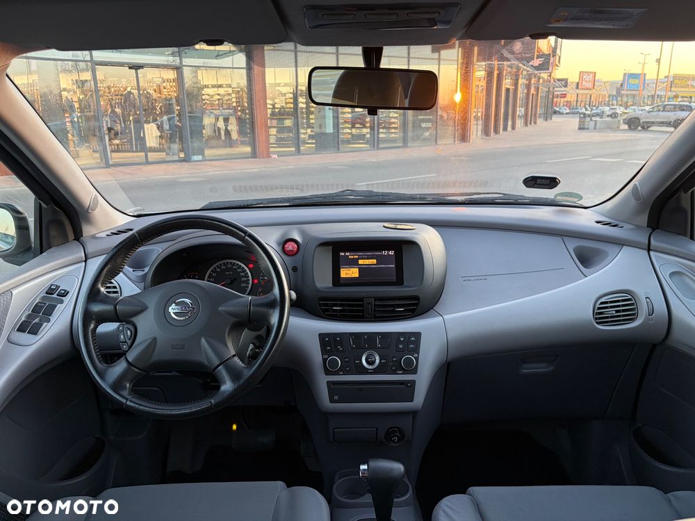 Nissan Almera Tino acenta PLUS - 16