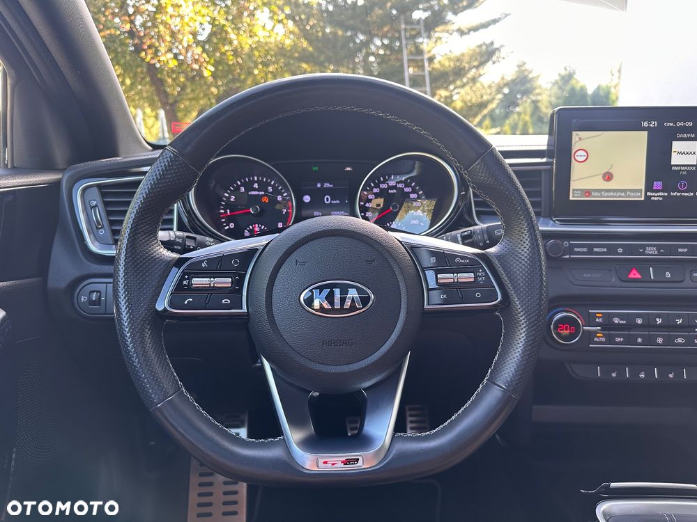 Kia ProCeed - 26