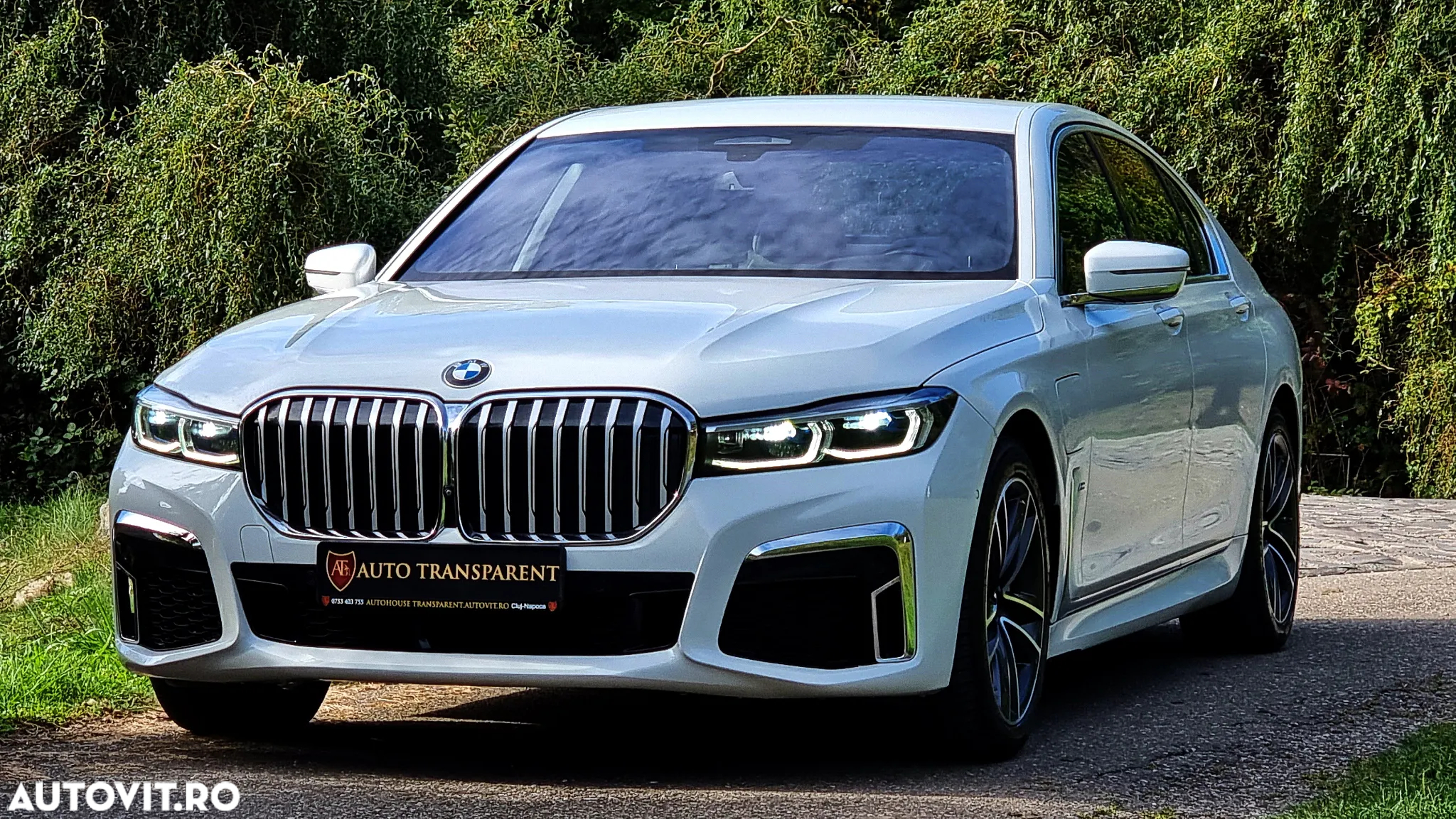 BMW Seria 7 745e - 9