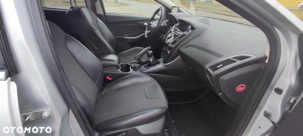 Ford Focus 1.6 TDCi DPF Start-Stopp-System Titanium - 24