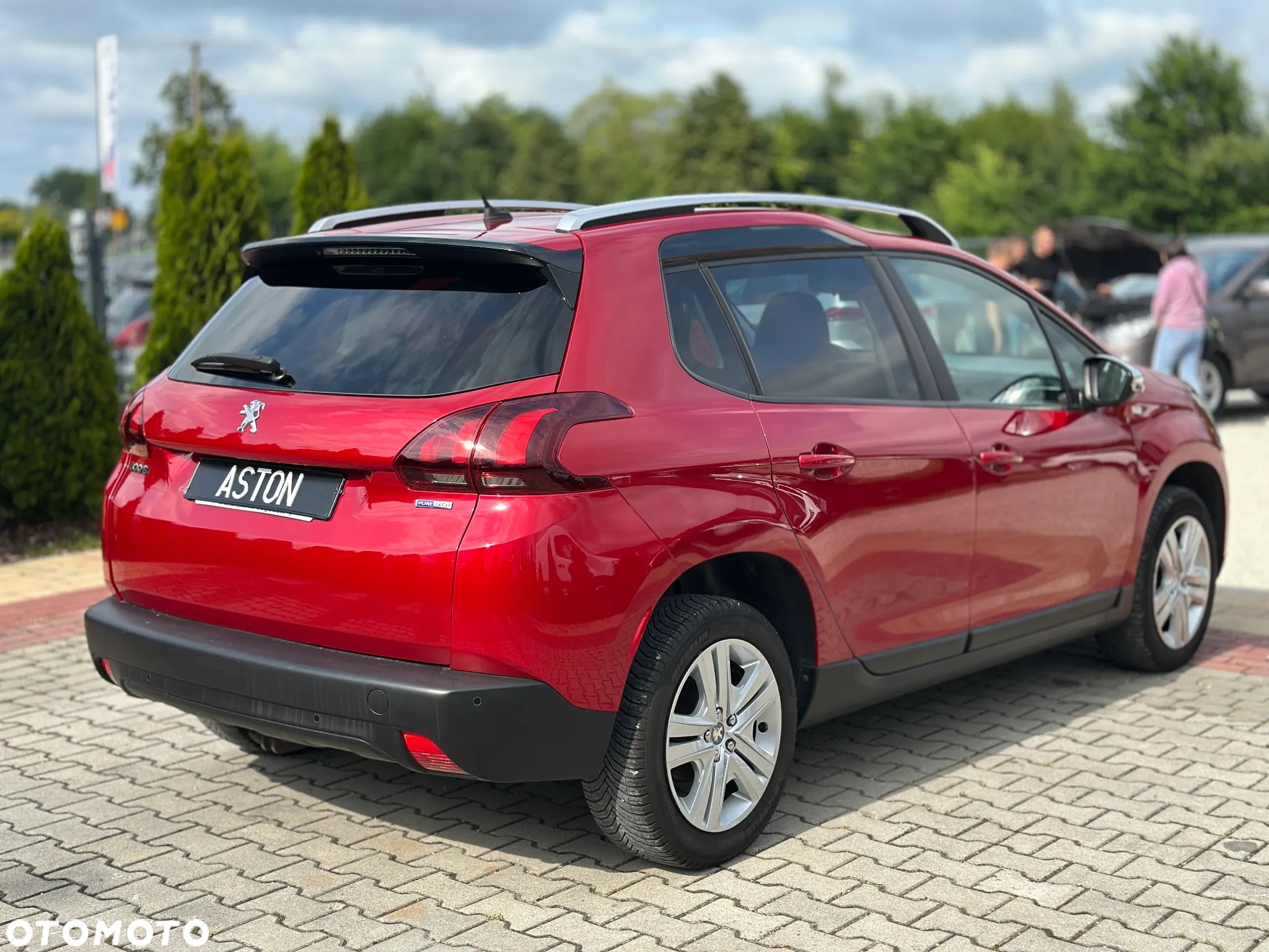 Peugeot 2008 PureTech 110 Stop&Start Style - 8