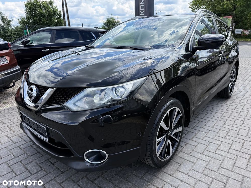 Nissan Qashqai 1.6 dCi Xtronic TEKNA+ - 1