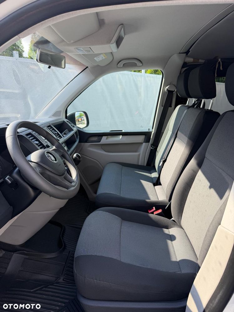 Volkswagen Transporter T6 - 16