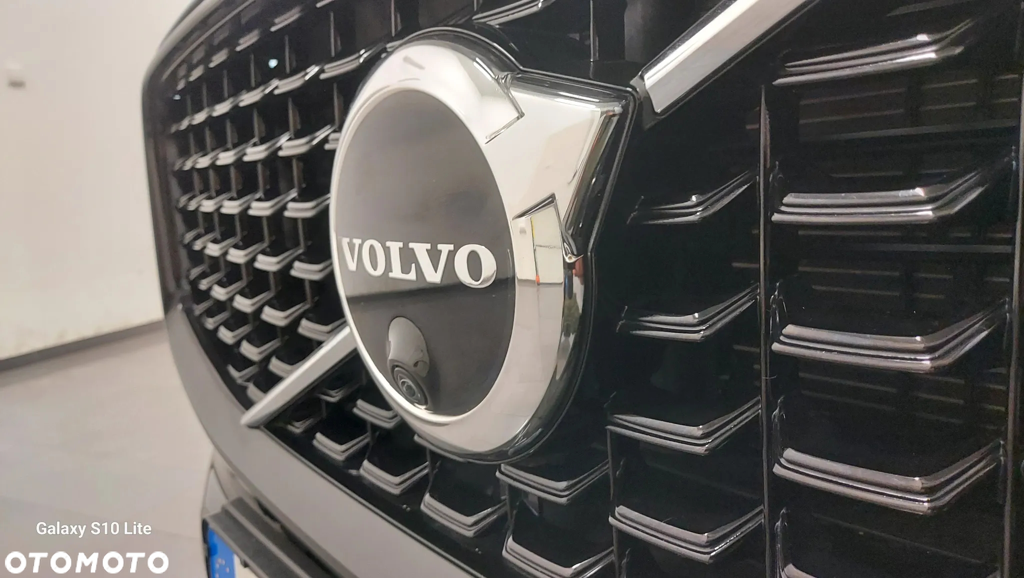Volvo XC 60 B4 D Plus Dark - 13