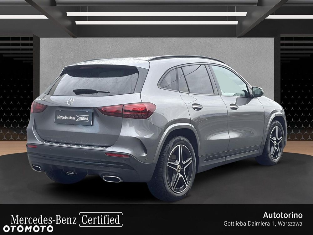 Mercedes-Benz GLA - 5