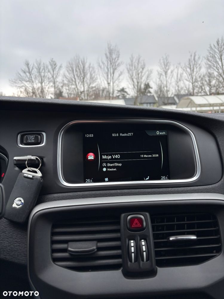 Volvo V40 D2 Momentum - 21