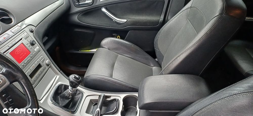 Ford S-Max 2.0 TDCi Titanium - 22