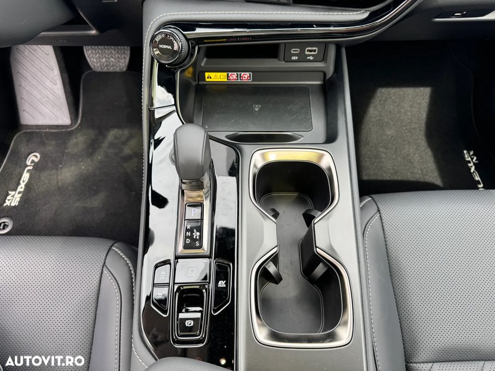 Lexus Seria NX 350h AWD CVT HEV Luxury - 17