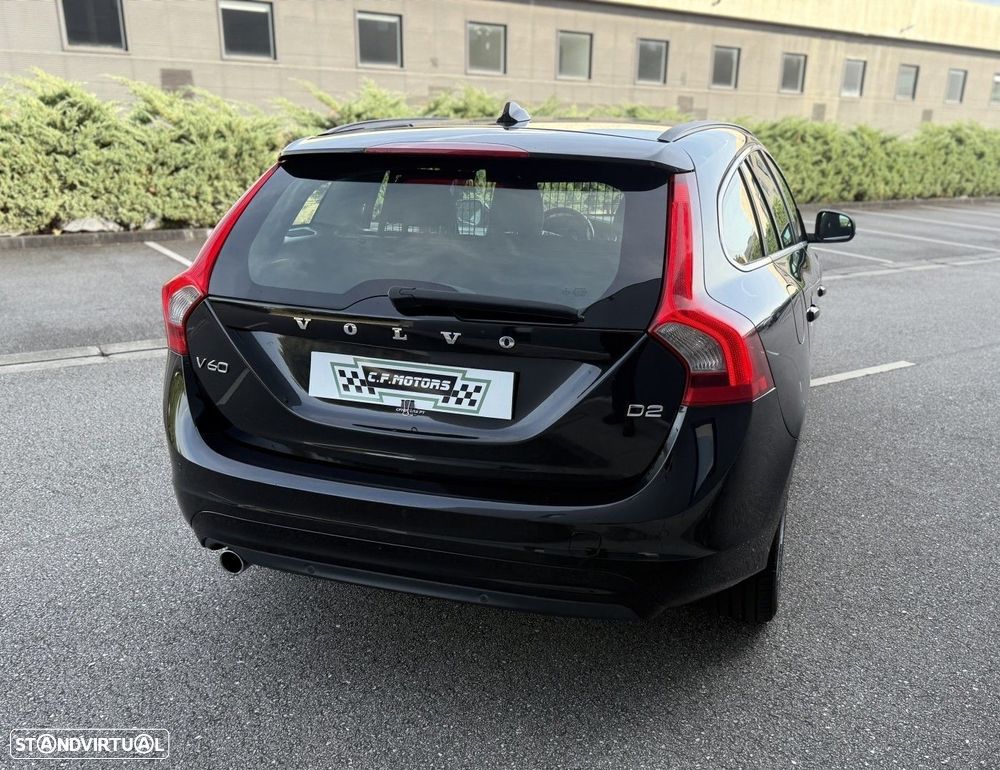 Volvo V60 1.6 D2 Drive Momentum Start/Stop - 10