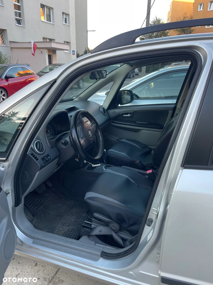 Suzuki SX4 1.6 GS - 4