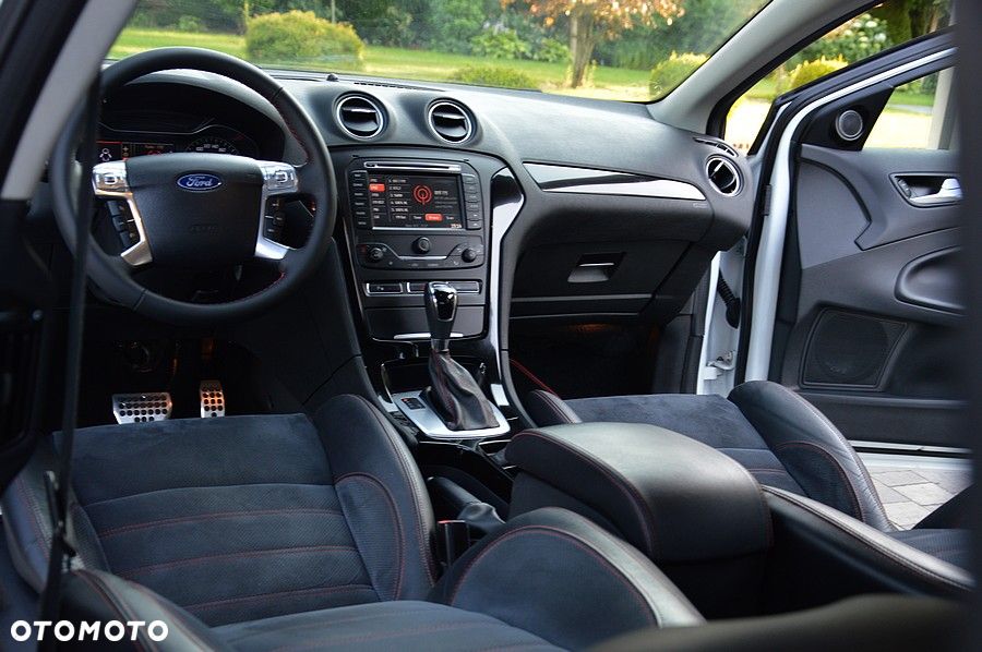 Ford Mondeo 2.0 EcoBoost Titanium S - 25