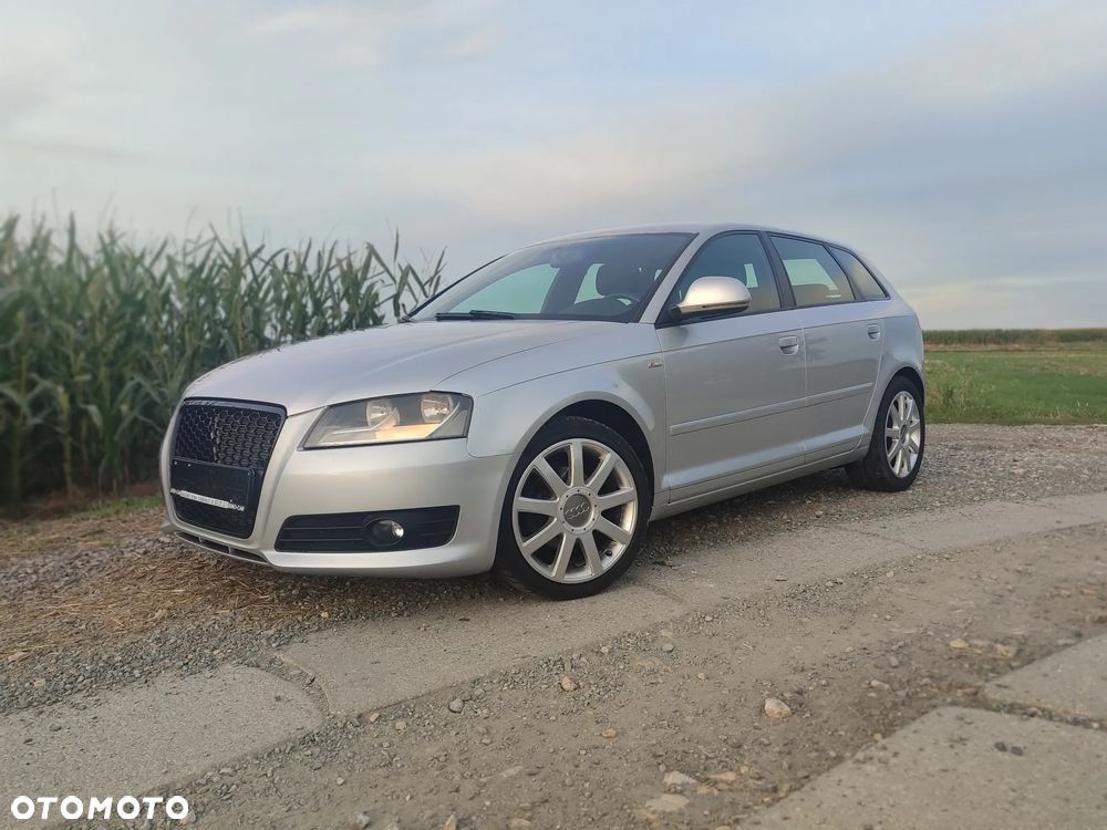 Audi A3 Sportback - 1