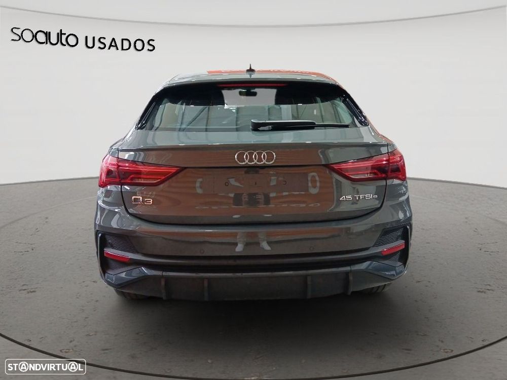 Audi Q3 Sportback 45 TFSIe S tronic - 6