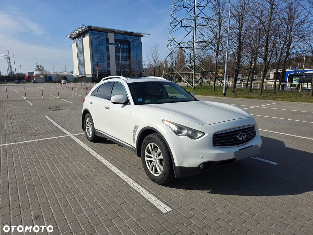 Infiniti FX - 2