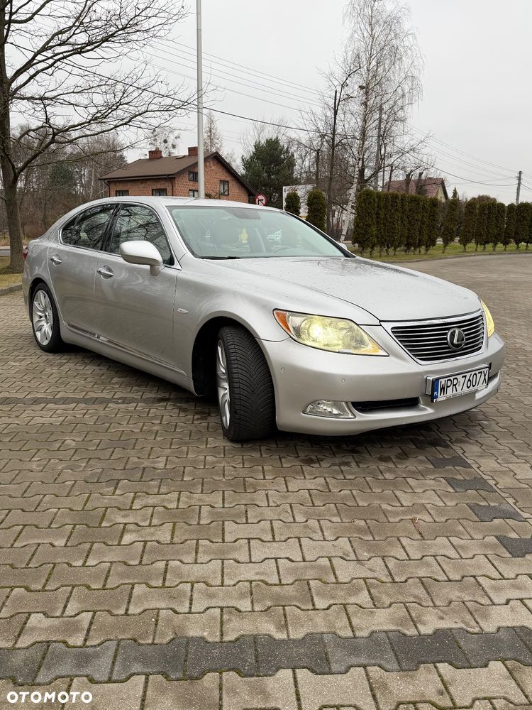 Lexus LS 460 - 5
