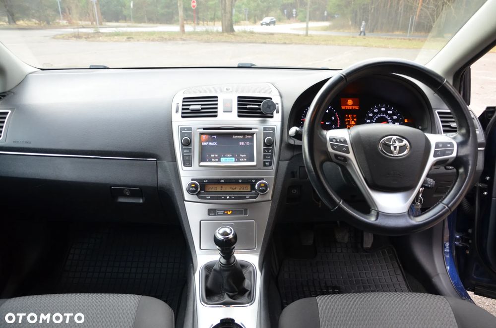 Toyota Avensis 2.0 D-4D Sol - 9
