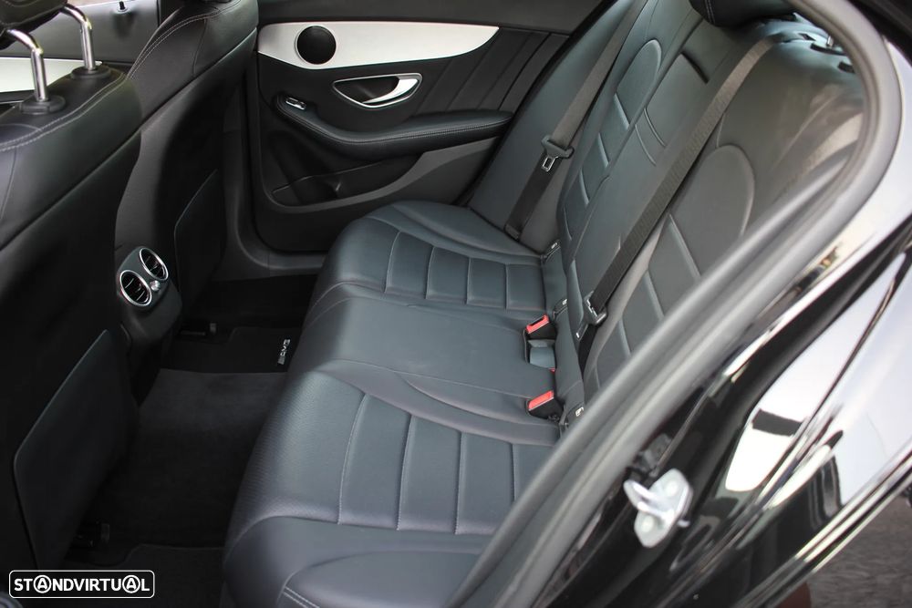 Mercedes-Benz C 220 d AMG Line - 24