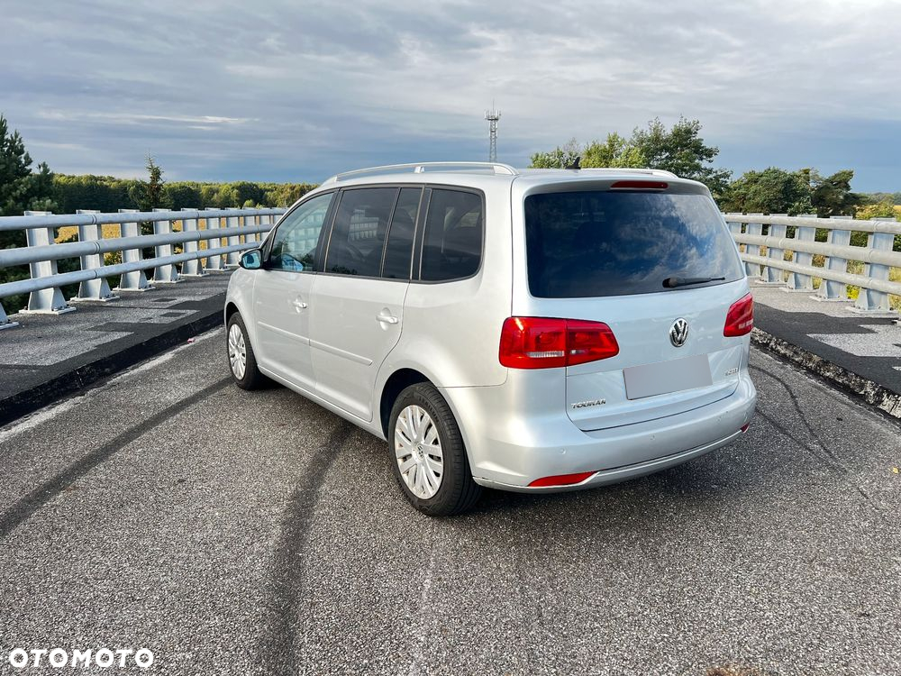 Volkswagen Touran - 3