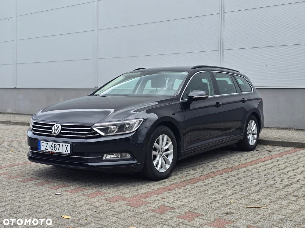 Volkswagen Passat 1.8 TSI BMT Comfortline - 32