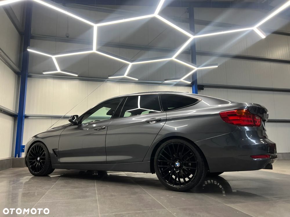 BMW 3GT 320d GT Sport Line - 12