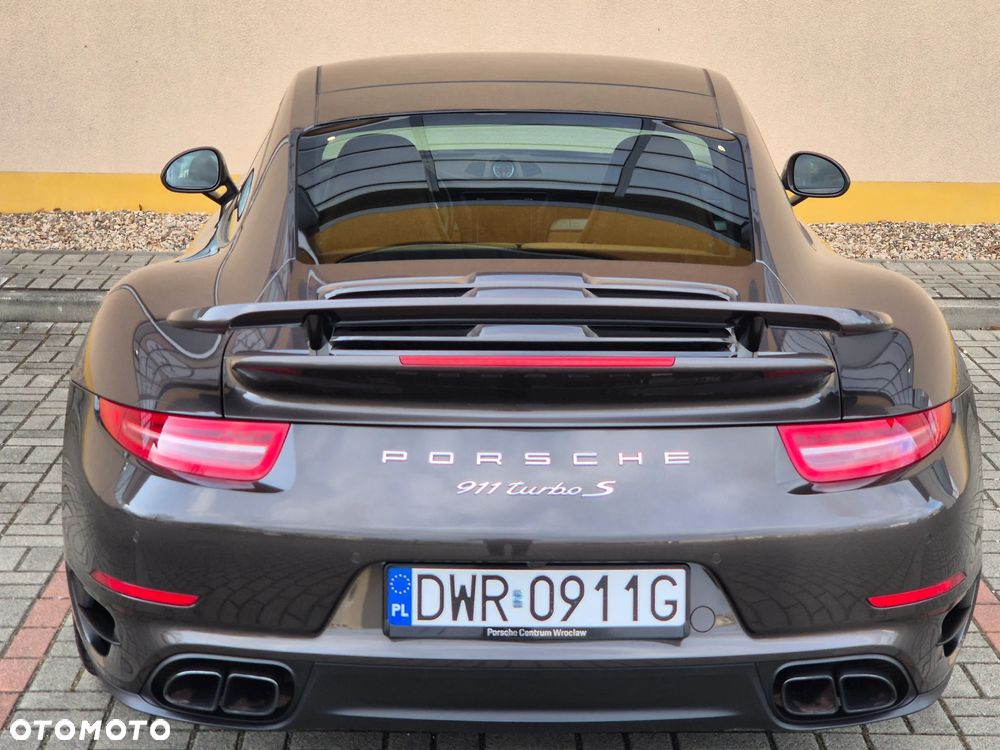 Porsche 911 Turbo S - 24