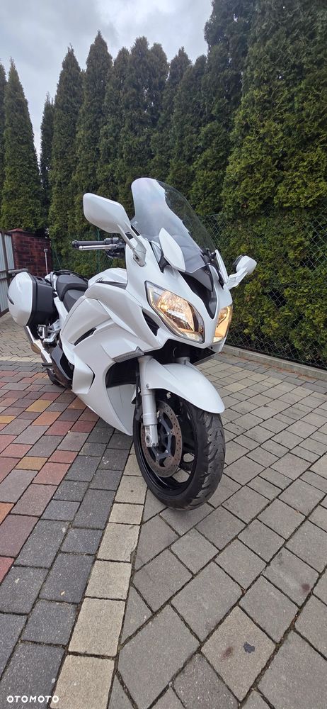 Yamaha FJR - 23