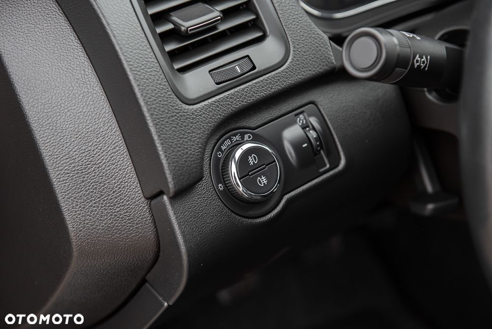 Opel Insignia 2.0 CDTI Cosmo ecoFLEX S&S - 19