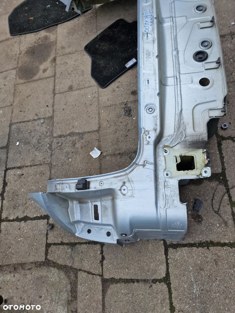 Pas tył  skoda  octavia  III  kombi - 4