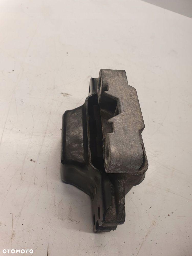 ŁAPA PODUSZKA SKRZYNI AUDI VW 1K0199555CA - 2
