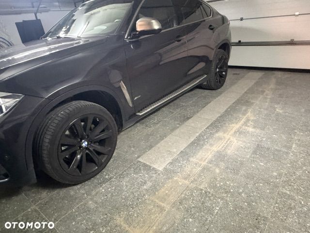 BMW X6 xDrive40d - 15