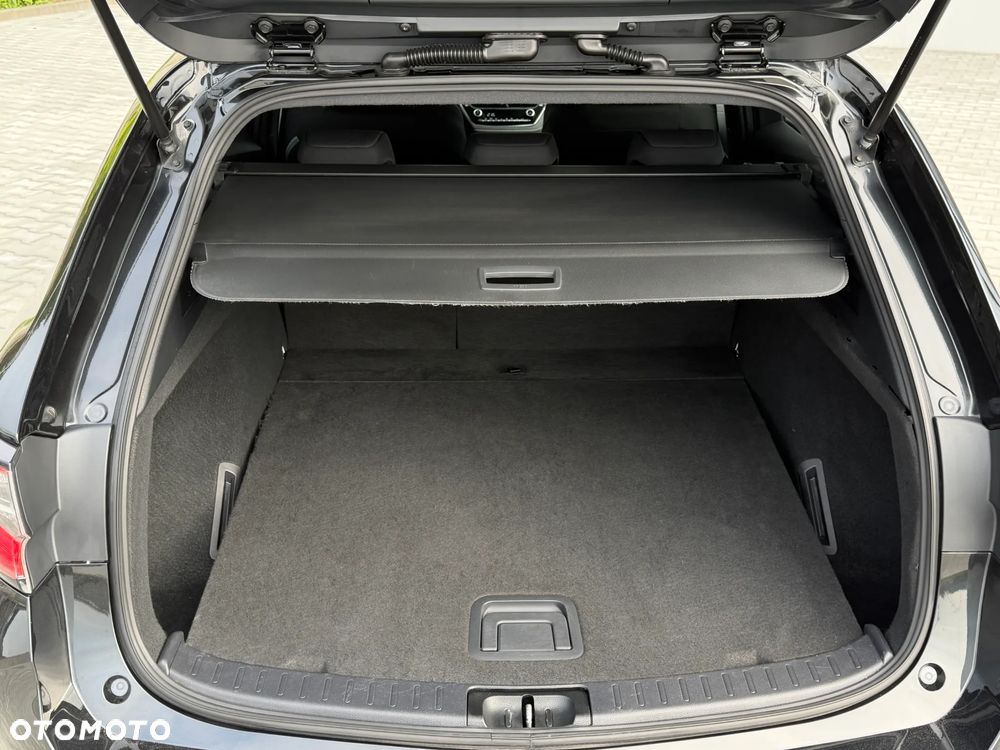 Toyota Corolla 1.8 Hybrid Comfort - 22