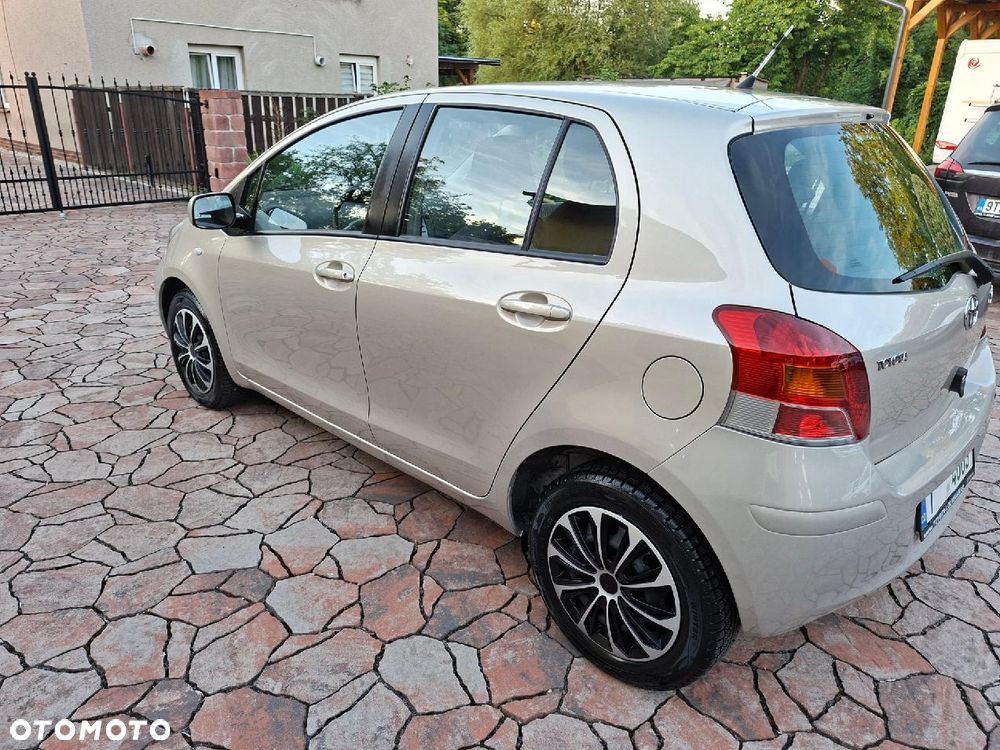 Toyota Yaris 1.33 Sol MM - 2