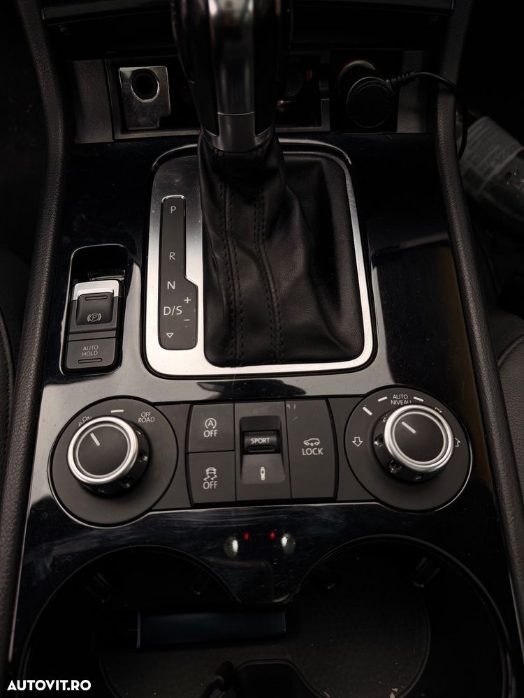 Volkswagen Touareg 3.0 V6 TDI BMT - 7