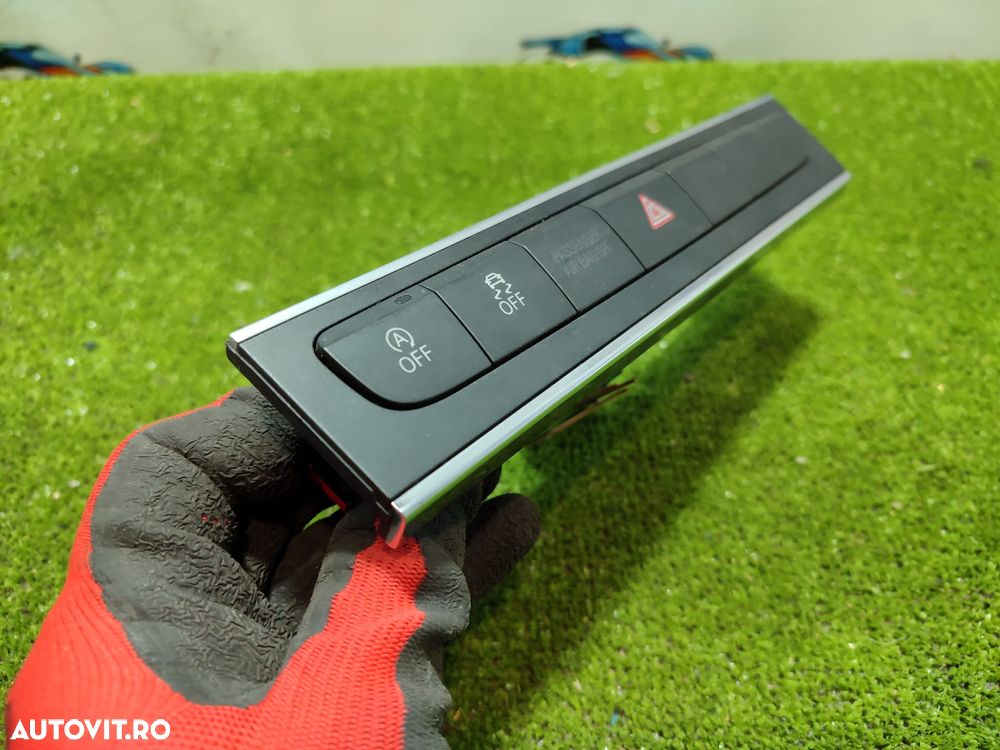 PANOU CONTROL AVARIE / TRACTIUNE (2 BUC.) AUDI A3 2.0 DIESEL 2012 COD OEM 8P0927137 / 2012-2020 - 2
