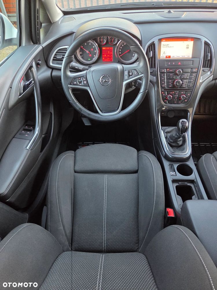 Opel Astra - 38